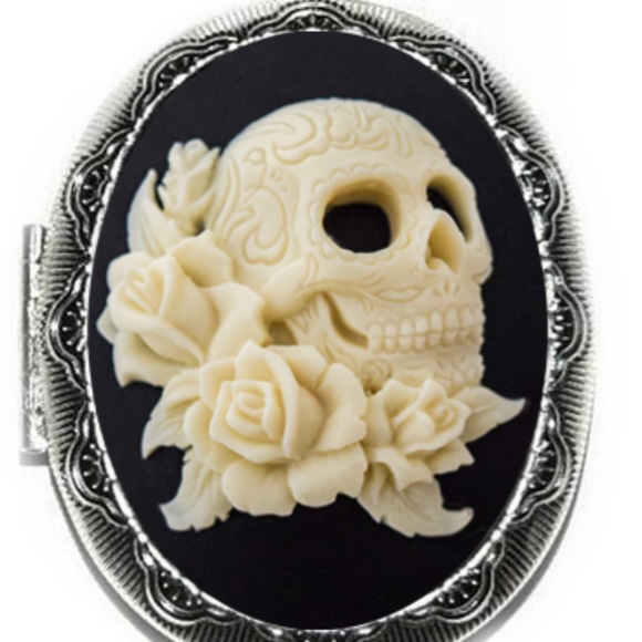 Skull with Roses Cameo Locket Necklace, Day of the Dead - Picture 2 of 3